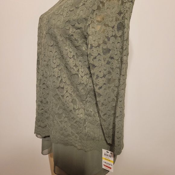 JM Jungle Collection Green Lace V Neck Medium  NWT - Picture 7 of 7